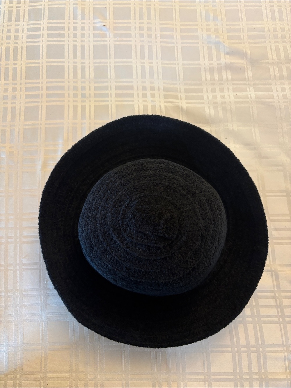Unbranded Black Rolled Brim Soft Chenille Round Bucket Hat
